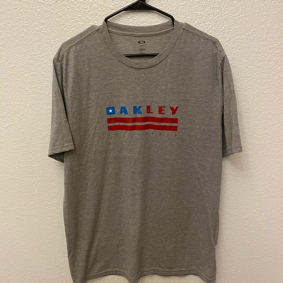 Oakley t shirt - Picture 2 of 2